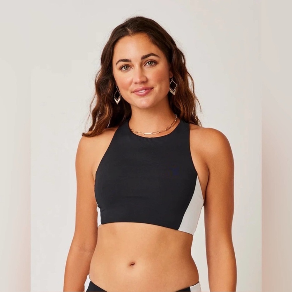 Last chance NWT Carve Designs Sanitas Colorblock Top in Black/White